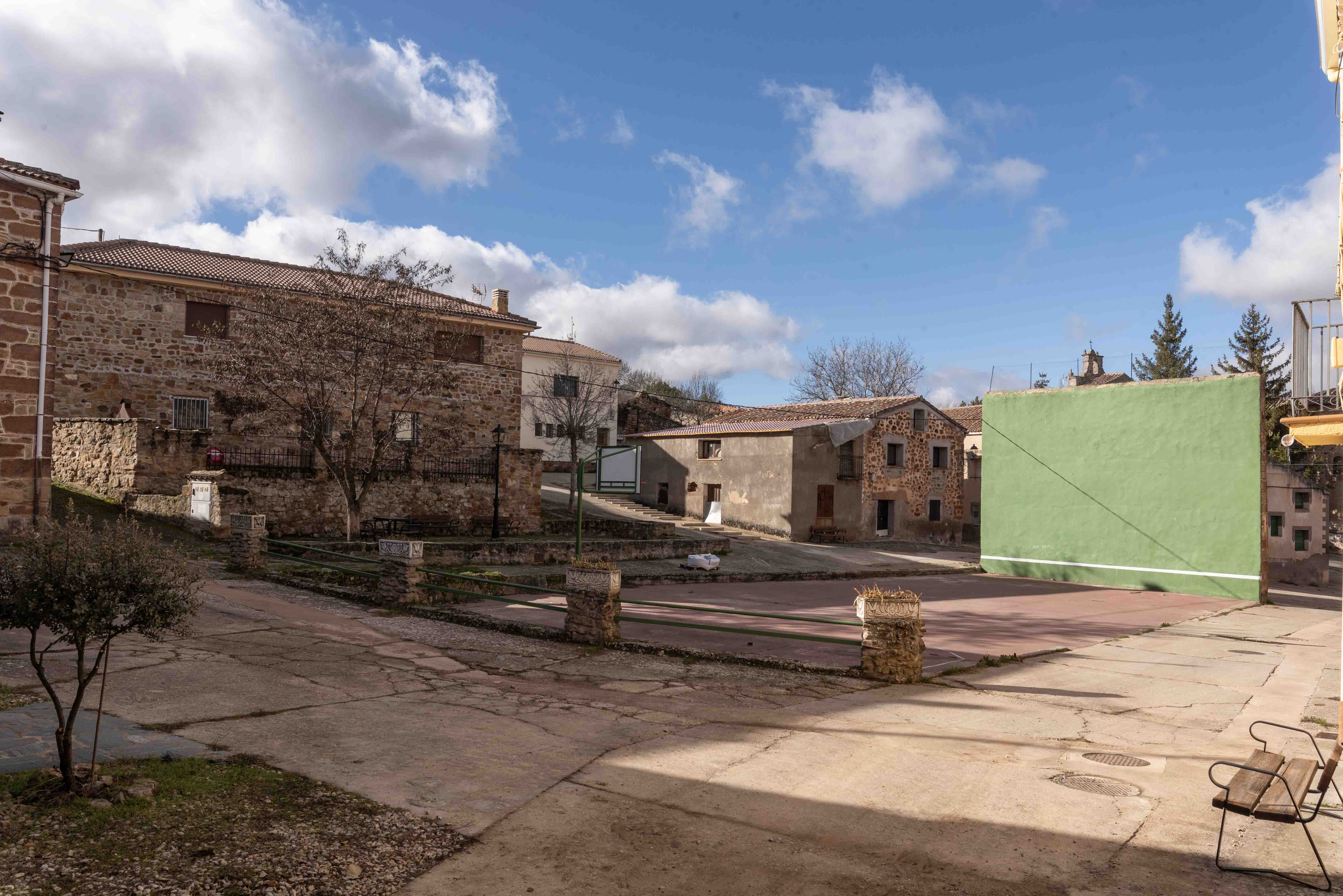 Plaza y juego de pelota