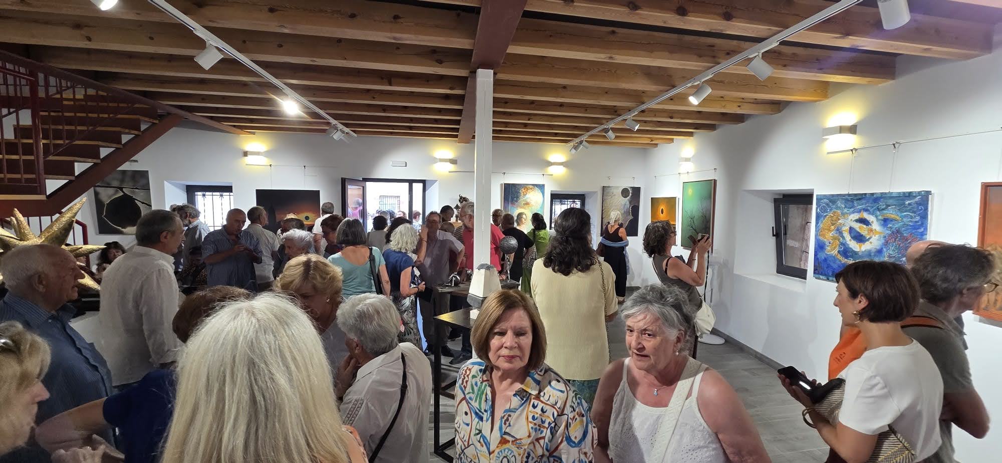 A la sombra de la luna, vista por los artistas